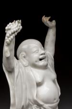 CHINE - Vers 1900 
Statuette de Budai en porcelaine émaillée...