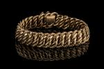 Bracelet à maille américaine partiellement embossée en or jaune 18k...