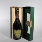 CHAMPAGNE. Dom Pérignon, Vintage, 1993. 1 bouteille en coffret (niveau...