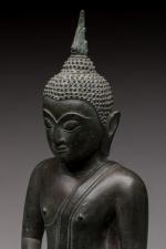 THAILANDE - XIXe siècle 
Statuette de bouddha en bronze à...