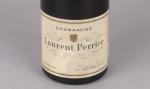 CHAMPAGNE. Laurent Perrier, Brut, 1966. 1 bouteille (niveau : supérieur...