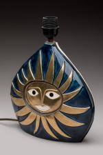 Mithé ESPELT (1923-2020) Lampe "Soleil" Céramique émaillée écrue, bleue et...